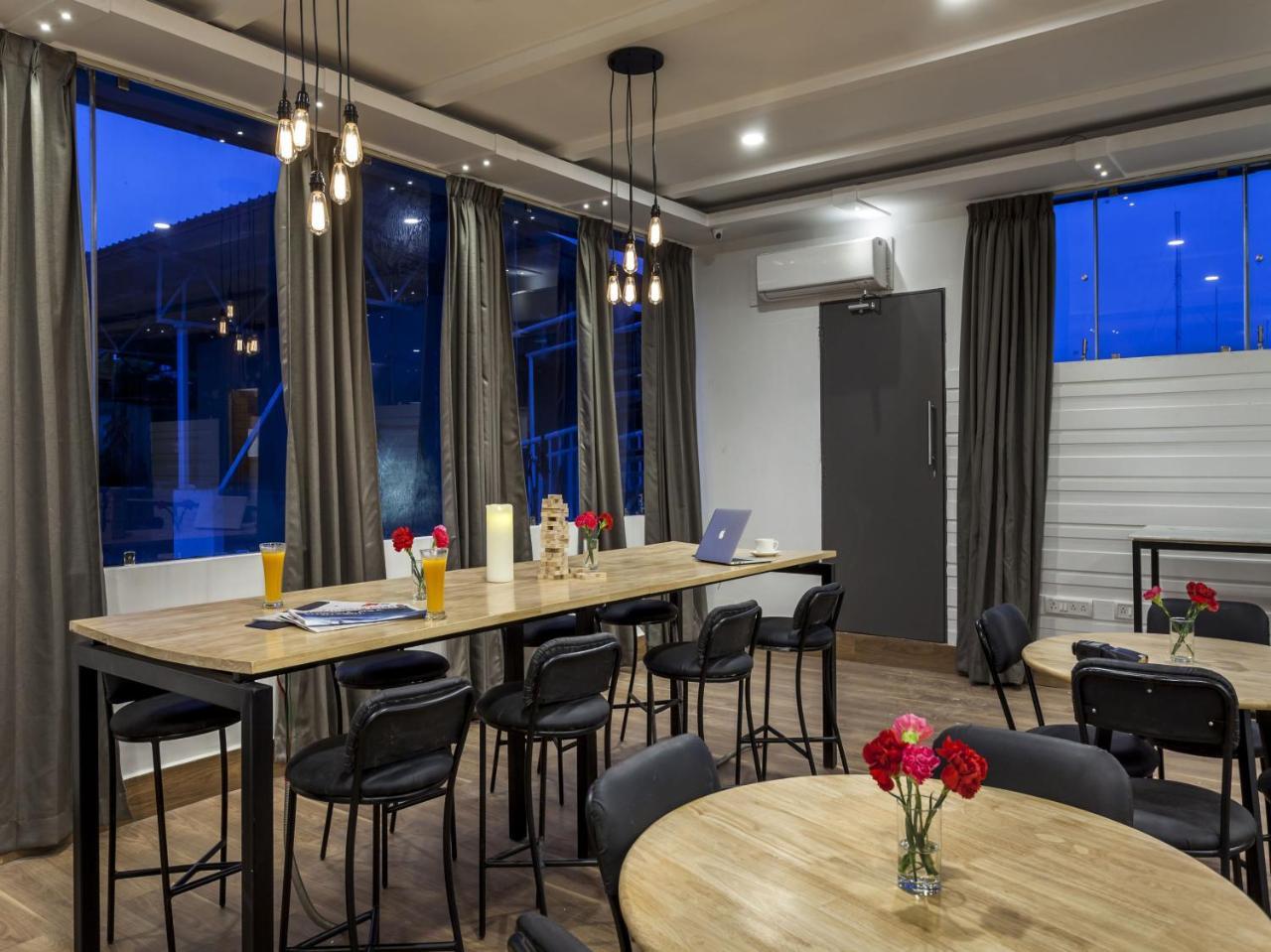 Готель Oyo Townhouse 11 Esplanade Колката Екстер'єр фото