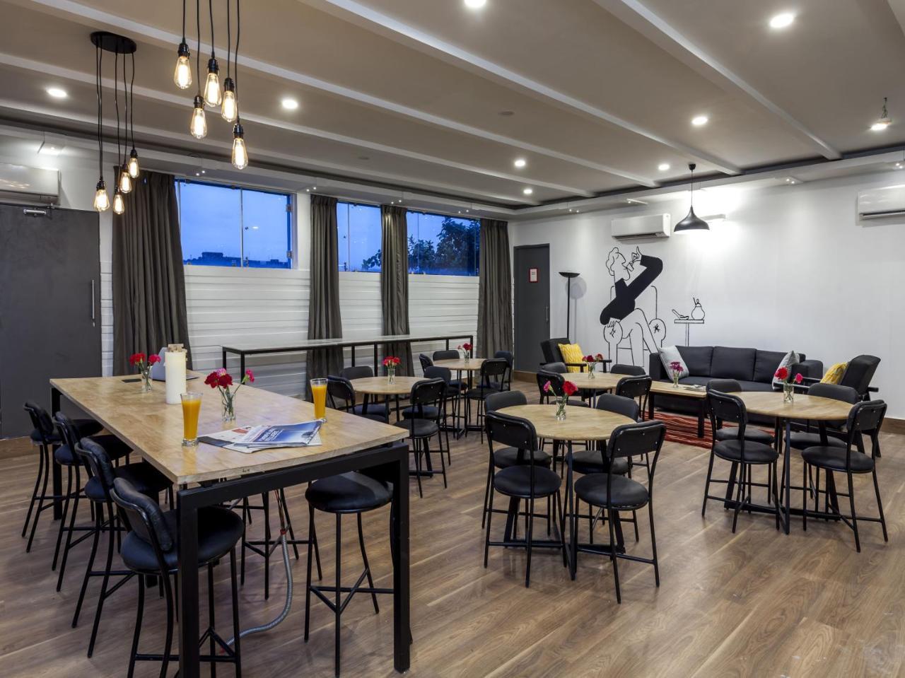 Готель Oyo Townhouse 11 Esplanade Колката Екстер'єр фото